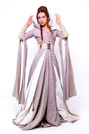 Herrin Der Nebel Dieses Mittelalter Fantasy Kleid Verleiht Jeder Tragerin Anmut Und Grazie Das Aufwendig Verarbeitet Fantasy Dress Medieval Dress Elf Dress