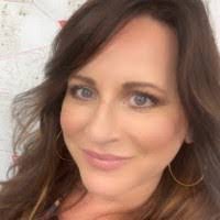 Denise Thibault's Instagram, Twitter & Facebook