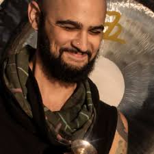 Arin Levy's Instagram, Twitter & Facebook