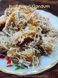 Daripada 5 cawan air , panaskan sekejap 2 cawan air untuk larutkan gula dan gula perang.bila semua dah larut,tapis dan sejukkan. Kaswi Gandum Tanpa Kapur Food Dishes Recipes
