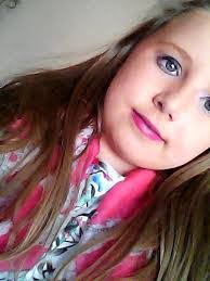 Leah Begley's Instagram, Twitter & Facebook