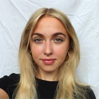 Carla Bruning's Instagram, Twitter & Facebook