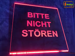 Über 1.500 schilder mit „bitte nicht stören in verschiedensten sprachen hat edoardo flores gesammelt. Faunz Com Manufaktur Fur Led Leuchtschilder Led Hinweisschild Quadratisch Gravur Bitte Nicht Storen Info Schild Signalschild Werbeschild Leuchtschild