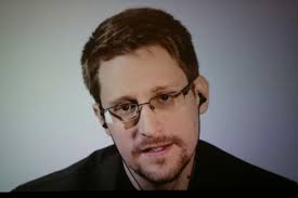 Evan Snowden's Instagram, Twitter & Facebook