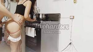 I see my niece cooking with her sexy shorts, and seeing her delicious ass  makes me give her a quick fuck ... - XVIDEOS.COM