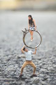 Adorable And Unique Pre Wedding Engagement Photo Shoot Idea Where Couples Are Tur Wedding Couples Photography Wedding Photography Poses Pre Wedding Shoot Ideas