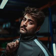 Aida Davalos (@AidaDavalos1)