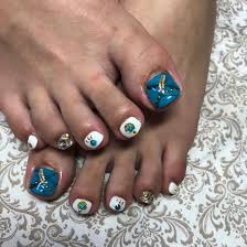 夏 夏フットキラキラ埋め尽くしmnail所属岡田マミコのネイル