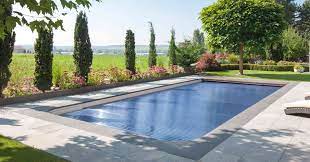 Mann kann freunde zu grillpartys einladen und mit einem pool für abwechslungsorgen. Pool Im Garten Bauen So Klappt Das Eigene Schwimmbad