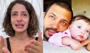 Na área externa da casa do bbb21, caio, nego di, rodolffo e projota estão conversando. Com Marido No Bbb 21 Esposa De Projota Chora E Conta Que Esta Enfrentado Drama Com A Filha