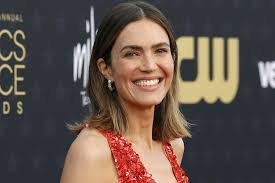 Mandy Brewer's Instagram, Twitter & Facebook