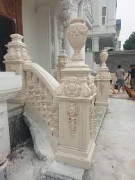Lan can đá có đủ bền để lắp đặt ngoài trời?