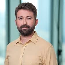 Robert Barasch's Instagram, Twitter & Facebook