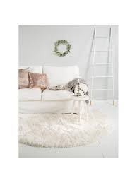 Wecon home kurzflor teppich aus wolle sandy weiss. Glanzender Hochflor Teppich Lea In Weiss Rund Westwingnow