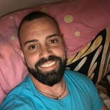 Daniel Vidales's Instagram, Twitter & Facebook