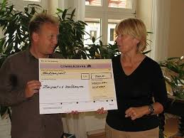 Die hausratversicherung deckt beschädigungen oder den verlust von beweglichen sachen im haus oder in der wohnung ab. 5000 Euro Stadtischer Zuwendungsbescheid Fur Nordhauser Freiwilligenagentur 03 07 2007 13 15 Uhr
