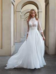 Abiti da sposa gioiello, scolli omerali e pizzo macramè. Nicole Bonini Abiti Da Sposa E Cerimonia Trapani Marsala