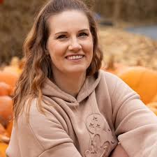 Sandra Lauterbach (@sandrala911) • Threads, Say more