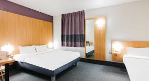 Campanile mont de marsan aims to make your visit as relaxing and enjoyable as possible, which is why so many guests continue to come back year after while staying at campanile mont de marsan, visitors can check out eglise de la madeleine (1.6 mi) and statue la plongeuse (1.7 mi), some of. B B Hotel Mont De Marsan Mont De Marsan 2020 Updated Deals Hd Photos Reviews