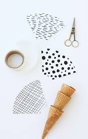 Black And White Ice Cream Black And White Ice Cream Cone Wrappers Free Printable Cone Wrappers Ice Cream Cone Icecream Bar