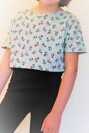 I love recreations of cute tops and i'm always scrolling down online shopping websites and seeing all these and telling myself i could make them so if you wa. Crop Top Set Aus Tank Top Oversize Shirt