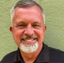 Leann Dotson's Instagram, Twitter & Facebook