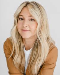 🌵🌵🌵 . . . Still swooning over the studio door sign 🥹😍 Hope everyone  has a lovely long weekend.