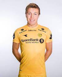 Bodø/glimt is playing next match on 14 jul 2021 against legia warszawa in uefa champions. Endelig Na Selger Vi Den Nye Fotballklubben Bodo Glimt Facebook