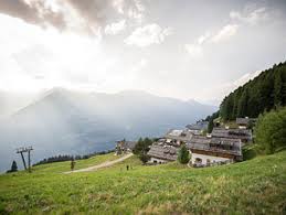 Jul 02, 2021 · alm said it was alleged that the police tried, unsuccessfully, to use a taser on him. Suedtirol De Taser Alm In Schenna Sudtirol