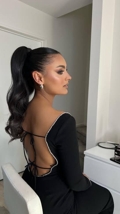 Sleek Ponytail For Strapless Gowns