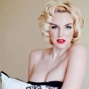 Kayla Seubert (kaybizzle3194)