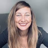 Penny Hogue's Instagram, Twitter & Facebook