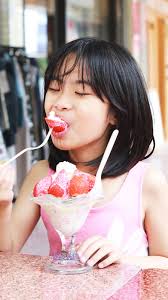 大學生最喜愛台南老牌冰店超過一甲子情懷的草湖芋仔冰太陽牌冰品