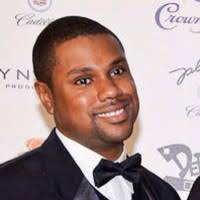 31900+ perfiles de «Booker»