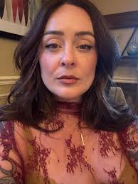 𝗦𝗔𝗬 𝗬𝗘𝗦 𝗜𝗙 𝗬𝗢𝗨 𝗟𝗢𝗩E DOWNTON ABBEY ❤️