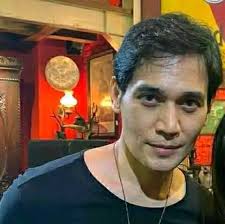 TYO NUGROS jadi additional drum di DEWA sejak 1998-1999 resmi jadi drummer  DEWA sejak 1999-2007 (dikeluarkan berdasarkan pernyataan Dhani) Andra dan  Dhani lebih memilih Tyo daripada Bimo karena gaya drum tyo menurut