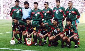 وصل المنتخب المغربي إلى كأس العالم 2018 للمرة الخامسة في تاريخه والأولى منذ نسخة عام 1998، بعد أن فاز على ساحل العاج بهدفين نظيفين في الجولة الأخيرة للتصفيات الأفريقية المؤهلة إلى مونديال روسيا، نستعرض لكم صورا من. Ø£Ù‡Ù… Ø®Ù…Ø³ Ù…Ø¨Ø§Ø±ÙŠØ§Øª ÙÙŠ ØªØ§Ø±ÙŠØ® Ø§Ù„Ù…Ù†ØªØ®Ø¨ Ø§Ù„Ù…ØºØ±Ø¨ÙŠ Ù„ÙƒØ±Ø© Ø§Ù„Ù‚Ø¯Ù… ÙÙŠØ¯ÙŠÙˆ