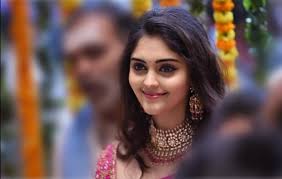 Kajal agarwal gautam kitchlu marriage photos hd images. Actress Surabhi Beautiful In Pink Designer Saree Stills