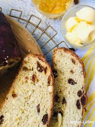 In a small cup mix the yeast with one teaspoon sugar and 3 tablespoons from the lukewarm milk. Osterbrot German Easter Bread Mayuri S Jikoni Almonds Bread Easter Recipe German Easter Bread Home Baked Milk Orange Zest Raisins Shhh Cooking Secretly Sweet Bread