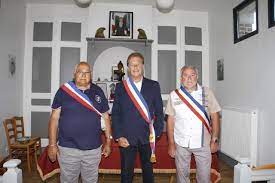 Yves blanc, rédacteur en chef, et l'ensemble des. Eaucourt Sur Somme Henri Sannier Reelu Pour Un 8e Mandat Le Journal D Abbeville