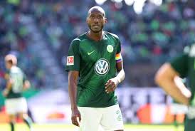 Nel 1951, wolfsburg venne separata dal distretto di gifhorn, e divenne un distretto urbano. Rainbow Numbers Not Allowed Vfl Wolfsburg To Wear Special Diversity Kit Sponsor Logo Footy Headlines