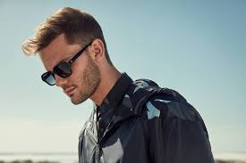 Born jeremy smith on 18th june, 1990 in jeremy william fredric smith (born 18 june 1990), better known as jeremy irvine, is an english actor who. Boss Color Matching Actor Jeremy Irvine Gives A Lesson Facebook