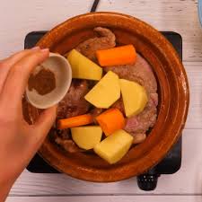 Tajine Traditionnel Maroc Recette Recette Tajine Tajine Recettes De Cuisine