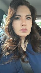 ❤️Me encanta que no tengo una imagen falsa que mantener, 🌹 lo que vez es  lo que hay 🧐, algunos días soy increíble 🤩 y otros días un desastre 😔,  pero todos