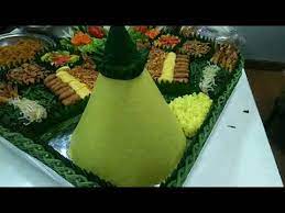 Tumpeng Nasi Kuning Porsi Besar Persegi Youtube Nasi Ayam Nampan