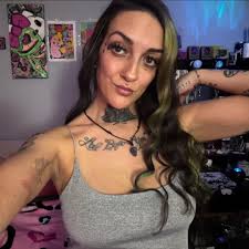 Ronald Benfield 33 years young~ ❤️ 90-23 🕊️ Class of 2009