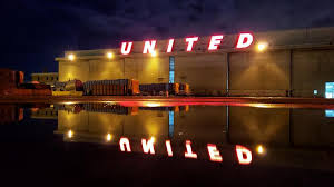 (commonly referred to as united) is a major american airline headquartered at willis tower in chicago, illinois. United Airlines Resurrects Iconic Sign Chicago Business Journal