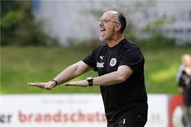 News, results and discussion about the beautiful game. Hummels Oder Sule Wer Ist Der Beste Da Tut Sich Auch Fussballgott Jurgen Kohler Schwer