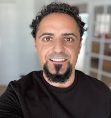 ZF IT Generation. Dragoş Badea, cofondator şi CEO al Yarooms