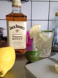 Pin By Simply Cozy Concepts On Drinks Birthday Drinks Alcoholic Drinks Honey Lemon